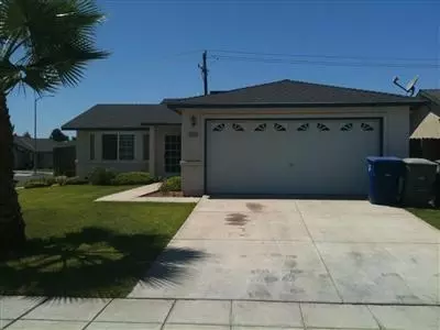 1248 Barcelona Way, Madera, CA 93638 photo 1