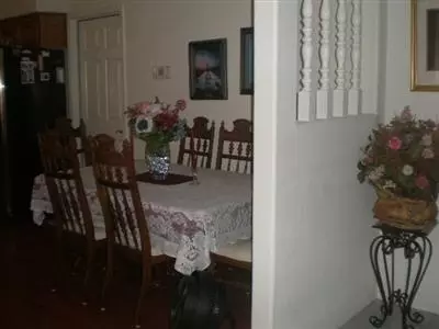 492 Strauss Ln, Madera, CA 93637 photo 3