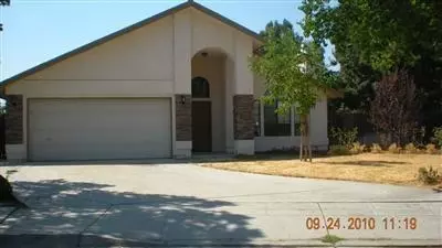 1108 N Carey Ave, Clovis, CA 93611 photo 1