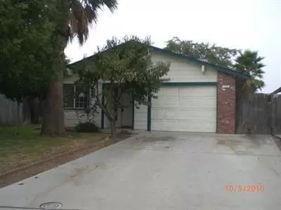725 Deerwood Ct, Madera, CA 93637 photo 1