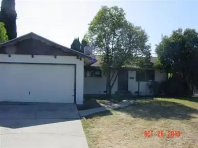 146 Beverly, Clovis, CA 93612 photo 1