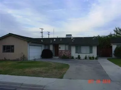 2524 Harvard Ave, Clovis, CA 93612 photo 1