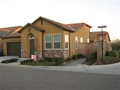 3762 Heritage Ln, Clovis, CA 93619 photo 2