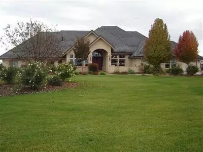 10163 E Butler Ave, Sanger, CA 93657 photo 1