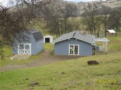 7128 Pinto Dr, Sanger, CA 93657 photo 1