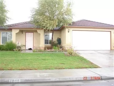 1611 Michoacan Ct, Madera, CA 93638 photo 1