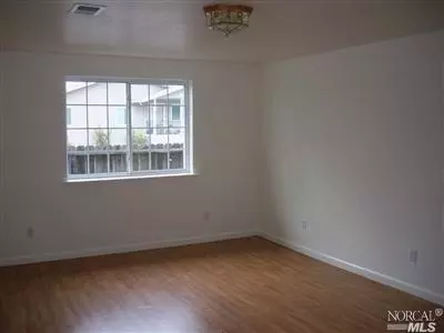 191 W Chestnut St, Dixon, CA 95620 photo 5