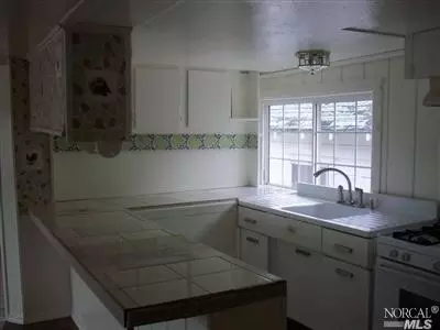 191 W Chestnut St, Dixon, CA 95620 photo 8