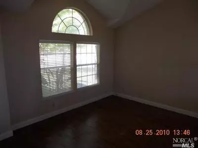 131 Silver Eagle Way, Vacaville, CA 95688 photo 2