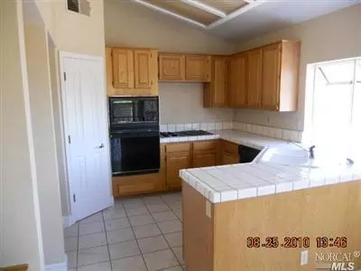 131 Silver Eagle Way, Vacaville, CA 95688 photo 3
