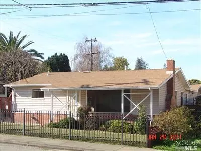 493 Maple Ave, Vallejo, CA 94591 photo 2