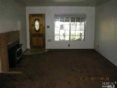 611 W D St, Dixon, CA 95620 photo 7