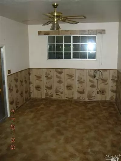 611 W D St, Dixon, CA 95620 photo 6