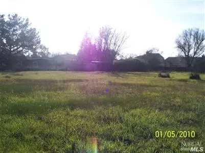 415 Wilson Ln, Windsor, CA 95492 photo 2
