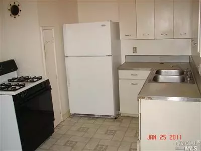 1051 Maple Ave, Vallejo, CA 94591 photo 4