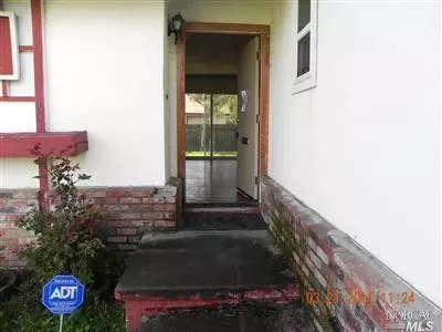 160 Leonard St, Vallejo, CA 94589 photo 3