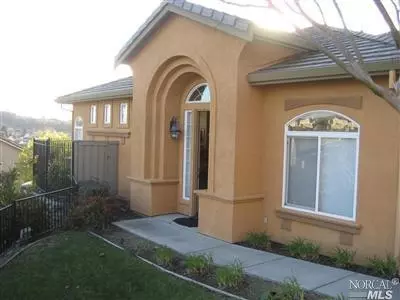 8909 Chantilly Ct, Vallejo, CA 94591 photo 2