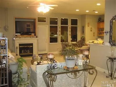 8909 Chantilly Ct, Vallejo, CA 94591 photo 3