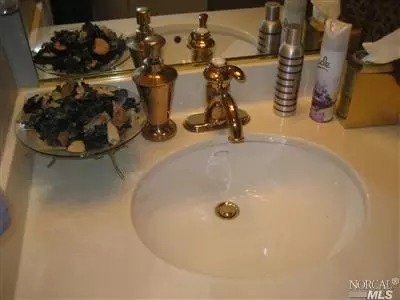 8909 Chantilly Ct, Vallejo, CA 94591 photo 9