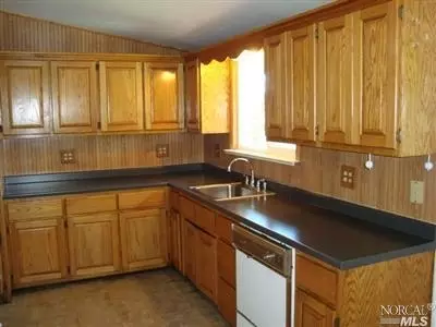 476 Diana Dr, Vallejo, CA 94589 photo 3