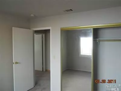 400 Christopher Way, Vallejo, CA 94589 photo 6