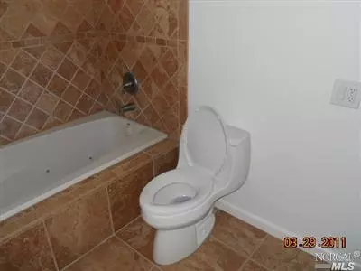 400 Christopher Way, Vallejo, CA 94589 photo 8