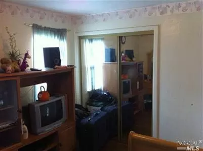 937 Pine St, Vallejo, CA 94590 photo 3
