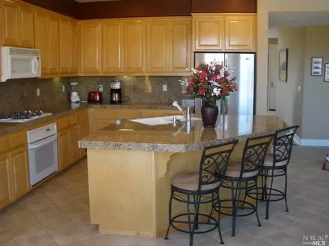 2841 Thornbury Ct, Vallejo, CA 94591 photo 5