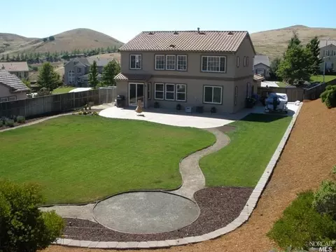 2841 Thornbury Ct, Vallejo, CA 94591 photo 2