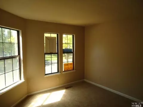 785 Military Dr E, Benicia, CA 94510 photo 6