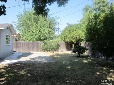568 Trinity Ct, Dixon, CA 95620 photo 14