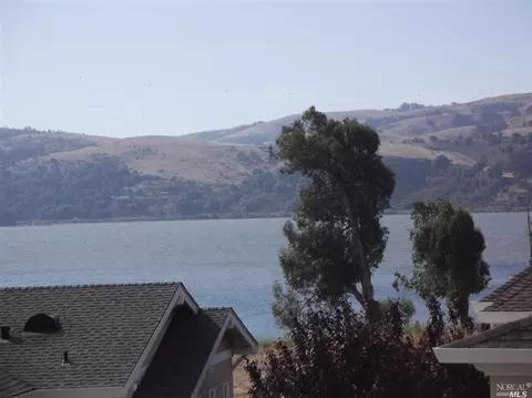 136 Shoal Dr W, Vallejo, CA 94591 photo 8