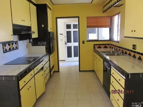 601 Pope Dr, Vallejo, CA 94591 photo 3