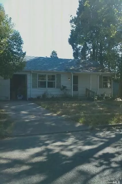 320 Fairview Dr, Napa, CA 94559 photo 1