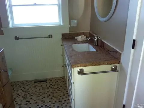 543 Coombs St, Napa, CA 94559 photo 4