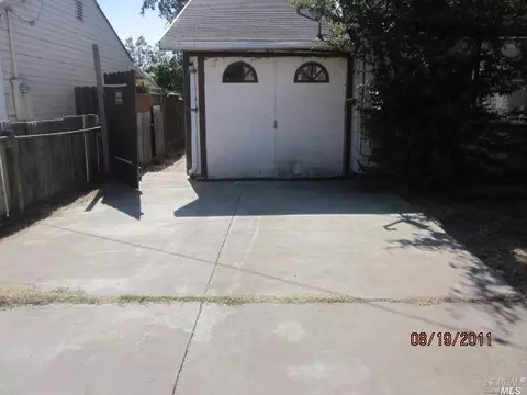 129 Hogan Ave, Vallejo, CA 94589 photo 2
