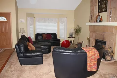 121 Lair Ct, Vallejo, CA 94591 photo 3