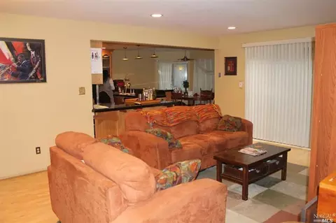 121 Lair Ct, Vallejo, CA 94591 photo 9