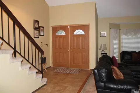 121 Lair Ct, Vallejo, CA 94591 photo 2