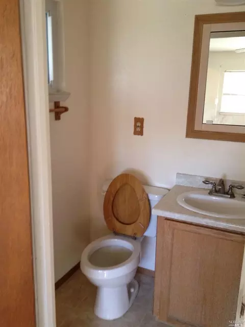 237 Circle Dr, Vacaville, CA 95688 photo 8