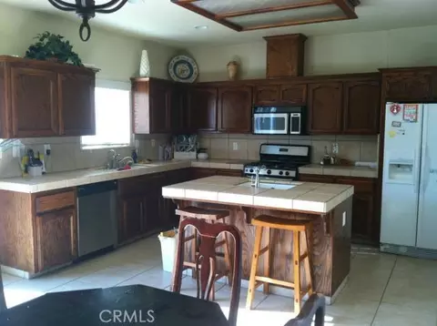 1532 Taylor Ln, Madera, CA 93637 photo 4