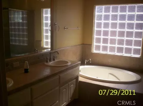 3057 Fairfield Way, Madera, CA 93637 photo 8