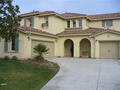 217 San Gabriel Dr, Madera, CA 93638 photo 1
