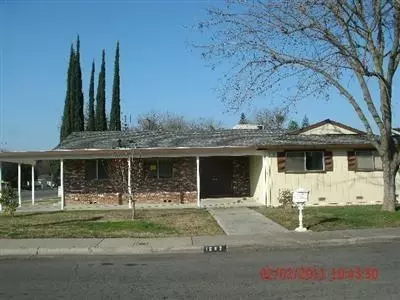 1092 Ezie Ave, Clovis, CA 93611 photo 1
