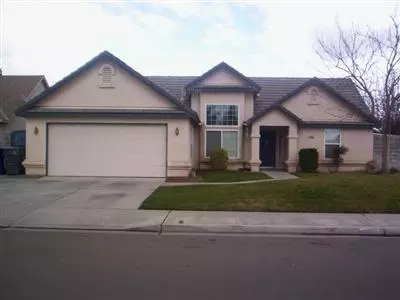 803 Royal Dr, Madera, CA 93637 photo 1