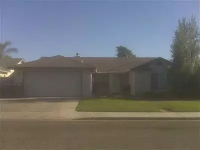 470 Macadamia Ave, Madera, CA 93637 photo 1