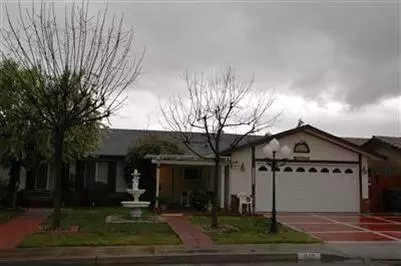 1507 Lincoln Ave, Clovis, CA 93611 photo 1