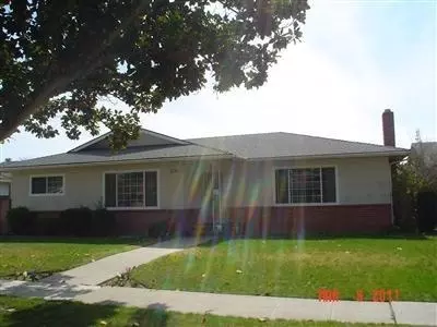 3018 E Donahoo, Fresno, CA 93721 photo 2