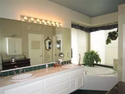 2173 Cromwell Ave, Clovis, CA 93611 photo 9