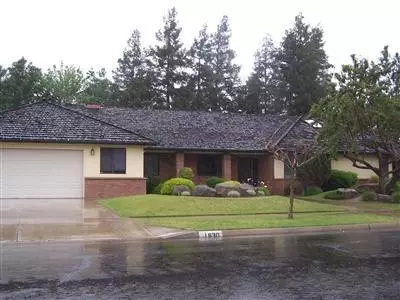 1630 E Fallbrook Ave, Fresno, CA 93720 photo 1